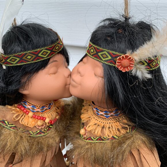 Cathay Collection Hanging Swing Dolls Native American Porcelain Kissing Dolls - Picture 6 of 16